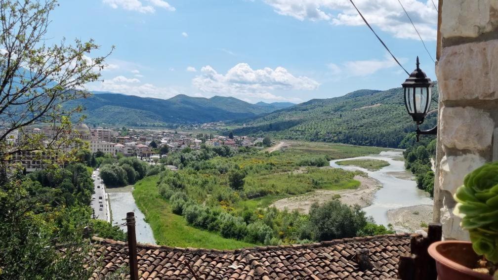Old Town Hava Baci Hotel Берат Екстериор снимка