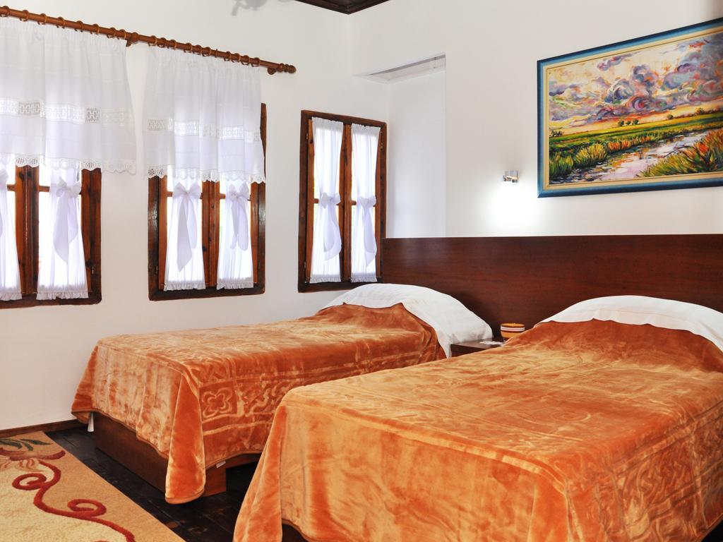 Old Town Hava Baci Hotel Берат Екстериор снимка