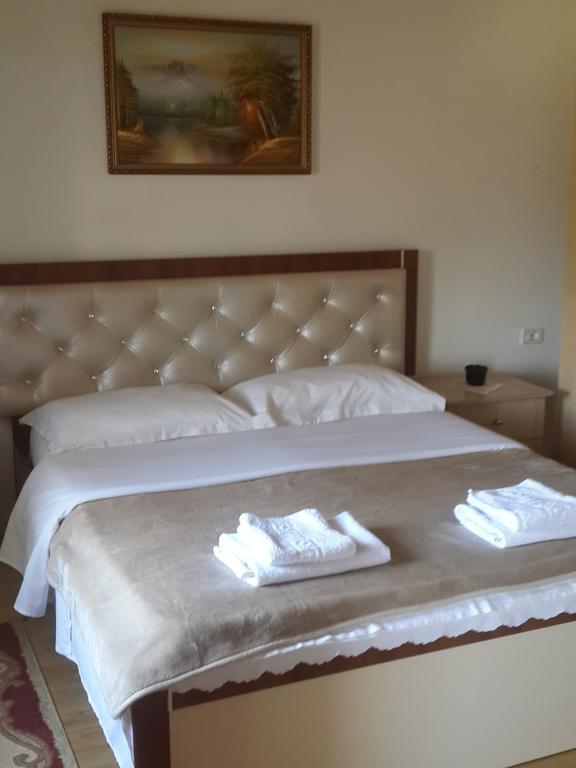 Old Town Hava Baci Hotel Берат Екстериор снимка