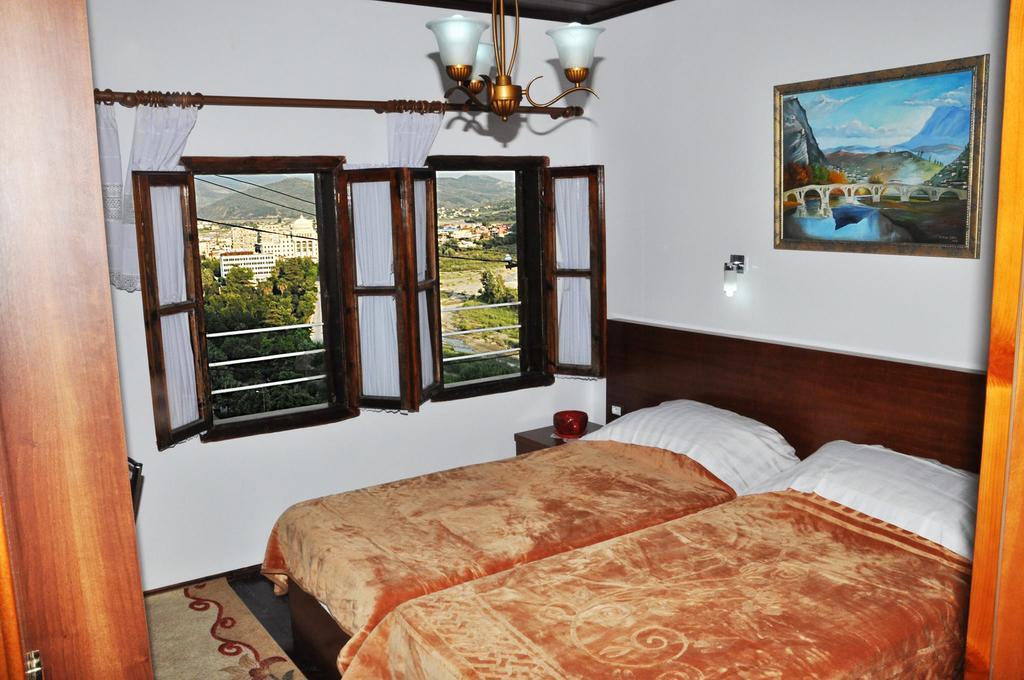 Old Town Hava Baci Hotel Берат Екстериор снимка